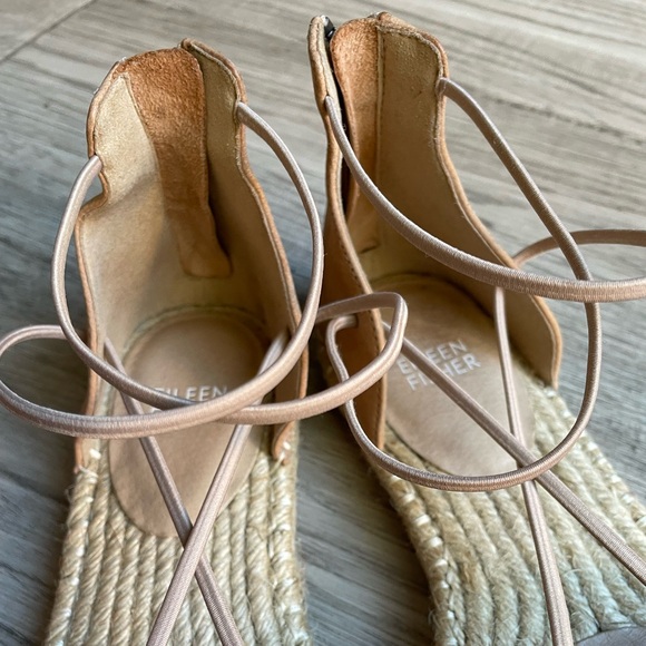 Eileen Fisher Tan Leather Espadrille Flat Elastic Straps Zip Heel Closure SZ 7 - Picture 5 of 16